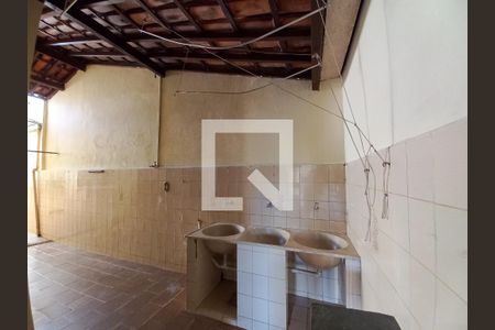 Casa à venda com 375m², 4 quartos e 4 vagas Casa à venda com 375m², 4 quartos e 4 vagasArea de serviço