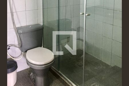 Casa à venda com 375m², 4 quartos e 4 vagas Casa à venda com 375m², 4 quartos e 4 vagasBanheiro Social