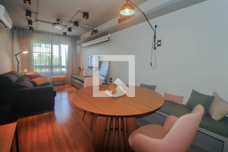 Sala de apartamento para alugar com 2 quartos, 73m² em Petrópolis, Porto Alegre
