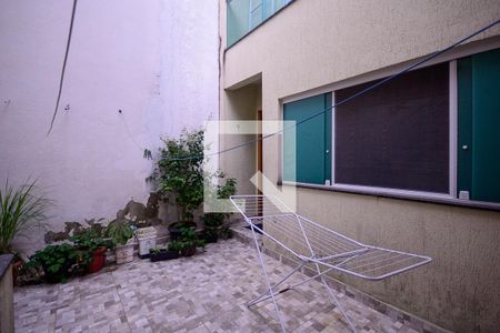 Casa à venda com 163m², 4 quartos e 2 vagas Casa à venda com 163m², 4 quartos e 2 vagasÁrea de Lazer