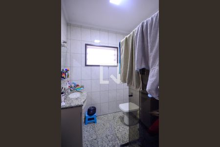 Casa à venda com 163m², 4 quartos e 2 vagas Casa à venda com 163m², 4 quartos e 2 vagasBanheiro Social