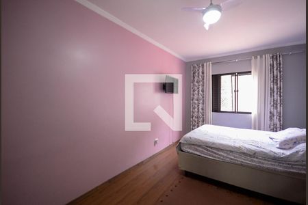 Casa à venda com 163m², 4 quartos e 2 vagas Casa à venda com 163m², 4 quartos e 2 vagasQuarto 1