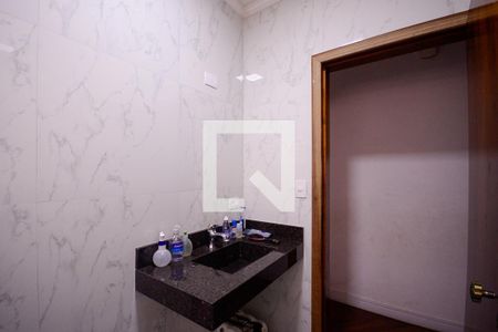 Casa à venda com 163m², 4 quartos e 2 vagas Casa à venda com 163m², 4 quartos e 2 vagasLavabo