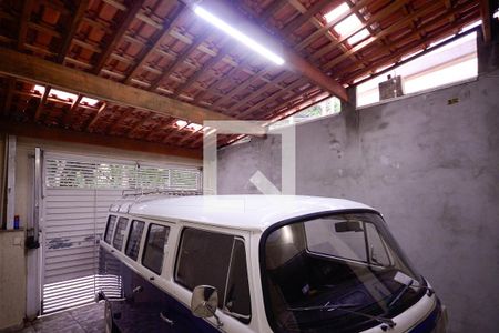 Casa à venda com 163m², 4 quartos e 2 vagas Casa à venda com 163m², 4 quartos e 2 vagasGaragem