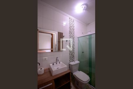 Casa à venda com 163m², 4 quartos e 2 vagas Casa à venda com 163m², 4 quartos e 2 vagasEdícula - Banheiro da Suíte