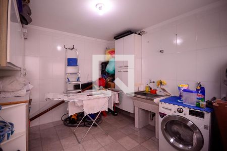 Casa à venda com 163m², 4 quartos e 2 vagas Casa à venda com 163m², 4 quartos e 2 vagasÁrea de Serviço