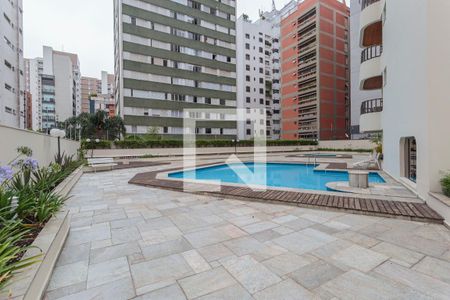 Apartamento à venda com 250m², 4 quartos e 3 vagasÁrea comum - Piscina