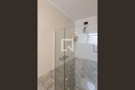 Apartamento à venda com 250m², 4 quartos e 3 vagasBanheiro da Suíte 1