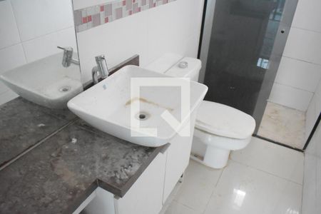 Casa de condomínio para alugar com 160m², 2 quartos e 2 vagasBanheiro Suíte 1