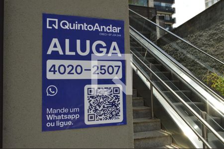 Apartamento à venda com 73m², 1 quarto e 1 vagaPlaquinha