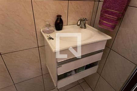 Casa à venda com 110m², 3 quartos e 2 vagasBanheiro da Suíte