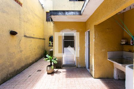 Casa à venda com 110m², 3 quartos e 2 vagasQuintal