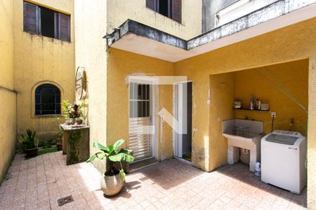 Casa à venda com 110m², 3 quartos e 2 vagasQuintal