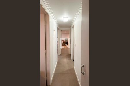 Apartamento à venda com 80m², 3 quartos e 2 vagasCorredor 