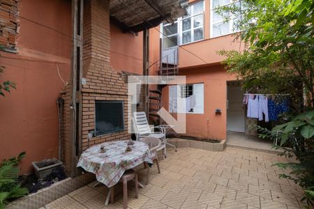 Casa à venda com 190m², 3 quartos e 2 vagasChurrasqueira
