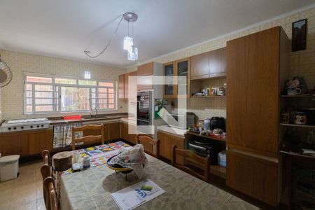 Casa à venda com 190m², 3 quartos e 2 vagasCozinha