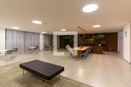 Apartamento para alugar com 68m², 2 quartos e 2 vagasHall social