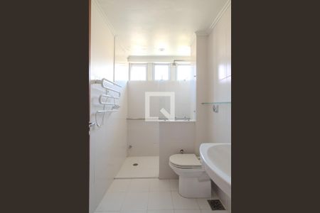 Apartamento à venda com 115m², 3 quartos e sem vagaBanheiro da Suíte