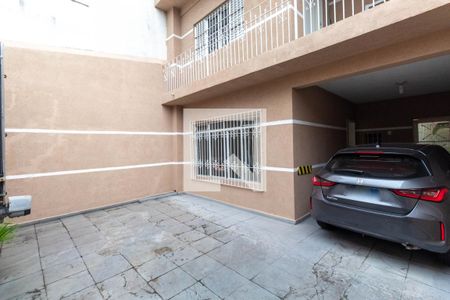 Casa à venda com 240m², 4 quartos e 3 vagas Casa à venda com 240m², 4 quartos e 3 vagasGaragem