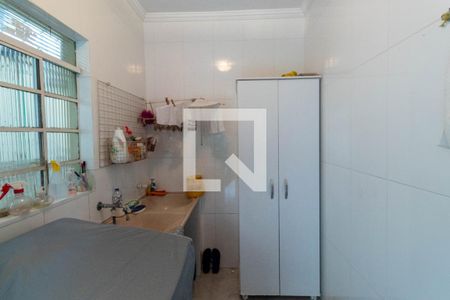 Casa à venda com 240m², 4 quartos e 3 vagas Casa à venda com 240m², 4 quartos e 3 vagasLavanderia