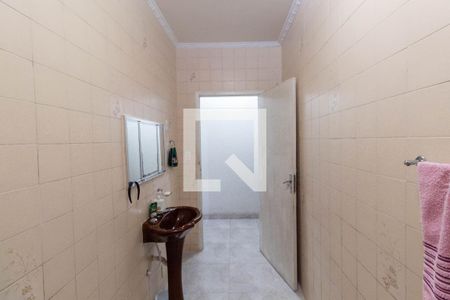 Casa à venda com 240m², 4 quartos e 3 vagas Casa à venda com 240m², 4 quartos e 3 vagasBanheiro 3