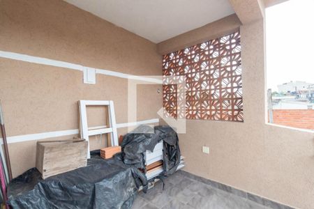 Casa à venda com 240m², 4 quartos e 3 vagas Casa à venda com 240m², 4 quartos e 3 vagasVaranda