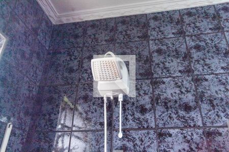 Casa à venda com 240m², 4 quartos e 3 vagas Casa à venda com 240m², 4 quartos e 3 vagasChuveiro