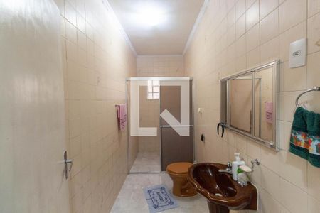 Casa à venda com 240m², 4 quartos e 3 vagas Casa à venda com 240m², 4 quartos e 3 vagasBanheiro 3