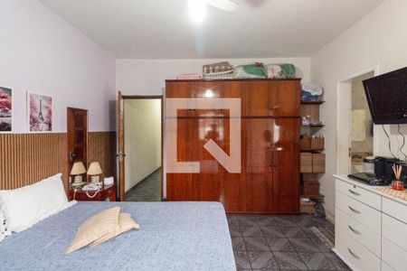 Casa à venda com 240m², 4 quartos e 3 vagas Casa à venda com 240m², 4 quartos e 3 vagasQuarto Suíte