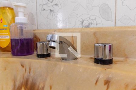 Casa à venda com 240m², 4 quartos e 3 vagas Casa à venda com 240m², 4 quartos e 3 vagasBanheiro - torneira