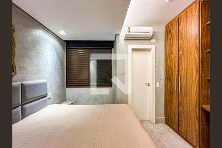 Apartamento à venda com 341m², 5 quartos e 6 vagasSuite 1