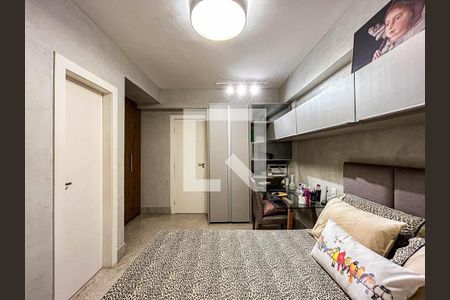 Apartamento à venda com 341m², 5 quartos e 6 vagasSuite 2