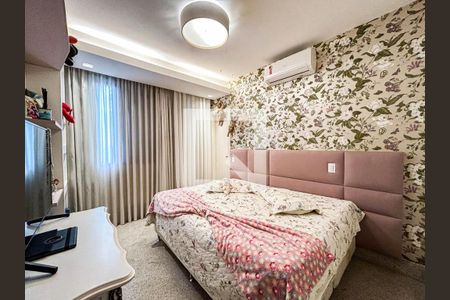 Apartamento à venda com 341m², 5 quartos e 6 vagasSuite 3