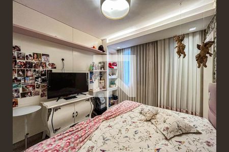 Apartamento à venda com 341m², 5 quartos e 6 vagasSuite 3