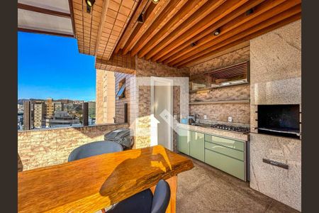 Apartamento à venda com 341m², 5 quartos e 6 vagasCobertura