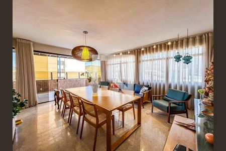 Apartamento à venda com 341m², 5 quartos e 6 vagasSala 2 Cobertura