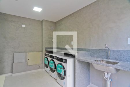 Apartamento para alugar com 34m², 2 quartos e 1 vaga Apartamento para alugar com 34m², 2 quartos e 1 vagaÁrea comum - Lavanderia Coletiva
