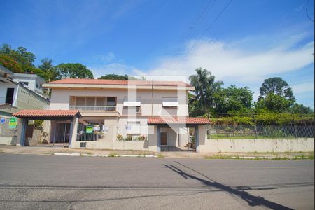 Casa à venda com 300m², 4 quartos e 3 vagasFachada