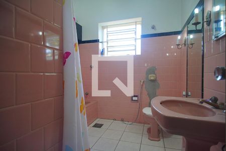 Casa à venda com 300m², 4 quartos e 3 vagasBanheiro