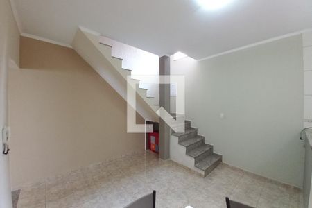 Casa para alugar com 242m², 3 quartos e 10 vagas Casa para alugar com 242m², 3 quartos e 10 vagasCopa