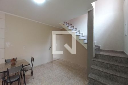 Casa para alugar com 242m², 3 quartos e 10 vagas Casa para alugar com 242m², 3 quartos e 10 vagasCopa