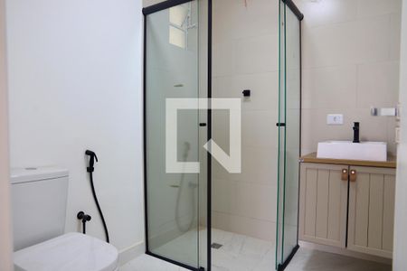 Apartamento à venda com 68m², 2 quartos e 1 vaga Apartamento à venda com 68m², 2 quartos e 1 vagaBanheiro Social