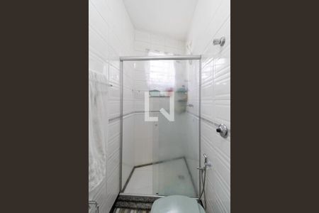 Casa à venda com 232m², 3 quartos e 3 vagas Casa à venda com 232m², 3 quartos e 3 vagasBanheiro da suíte