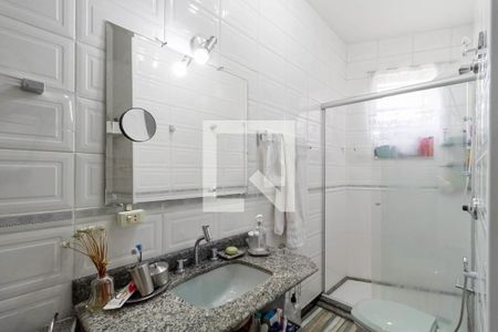 Casa à venda com 232m², 3 quartos e 3 vagas Casa à venda com 232m², 3 quartos e 3 vagasBanheiro da suíte