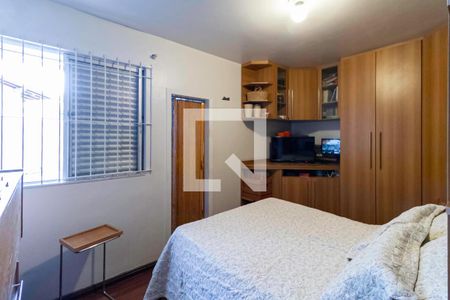 Casa à venda com 232m², 3 quartos e 3 vagas Casa à venda com 232m², 3 quartos e 3 vagasSuíte