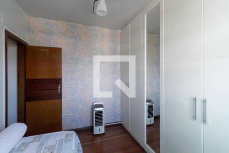 Casa à venda com 232m², 3 quartos e 3 vagas Casa à venda com 232m², 3 quartos e 3 vagasQuarto 1