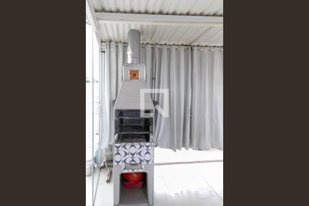 Casa à venda com 232m², 3 quartos e 3 vagas Casa à venda com 232m², 3 quartos e 3 vagasTerraço