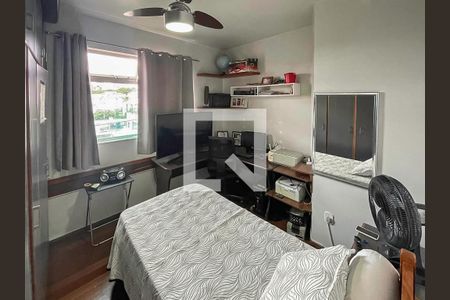 Casa à venda com 232m², 3 quartos e 3 vagas Casa à venda com 232m², 3 quartos e 3 vagasQuarto 2