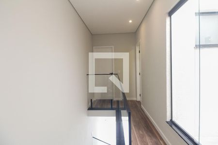 Casa à venda com 149m², 3 quartos e 5 vagasCorredor de Acesso aos Quartos e Banheiros