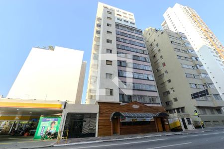 Apartamento para alugar com 48m², 2 quartos e sem vaga Apartamento para alugar com 48m², 2 quartos e sem vagaFachada